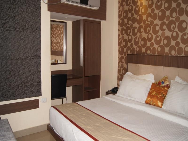 Hotel Siroy Classic Guwahati Luaran gambar