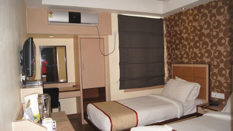Hotel Siroy Classic Guwahati Luaran gambar